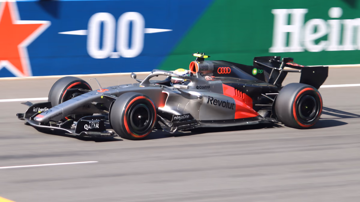 Carro 5 da Audi, de Gabriel Bortoleto, com a pintura de 2026, durante a classificação do GP da China